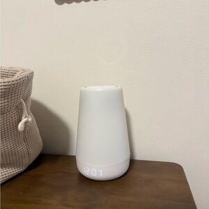 Hatch White Smart Lamp